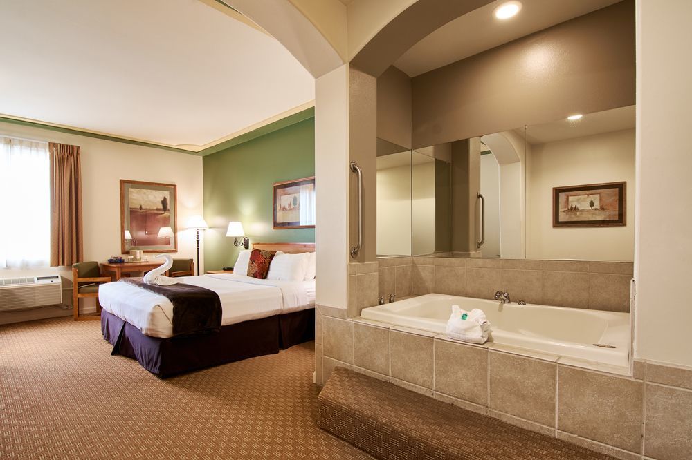 The Lodge At Rolling Hills Casino & Resort Corning Exteriör bild
